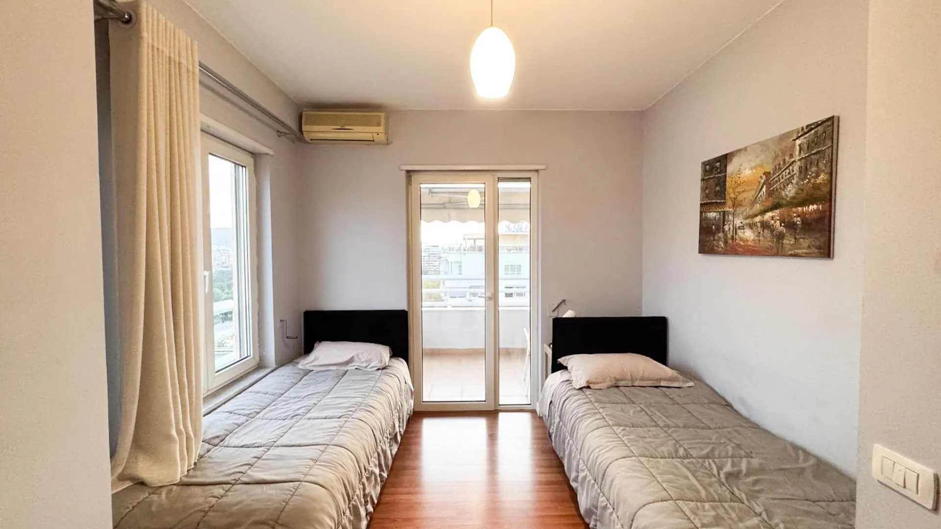Cozy Apartment Near The Pyramid, Tirana Center 0*,