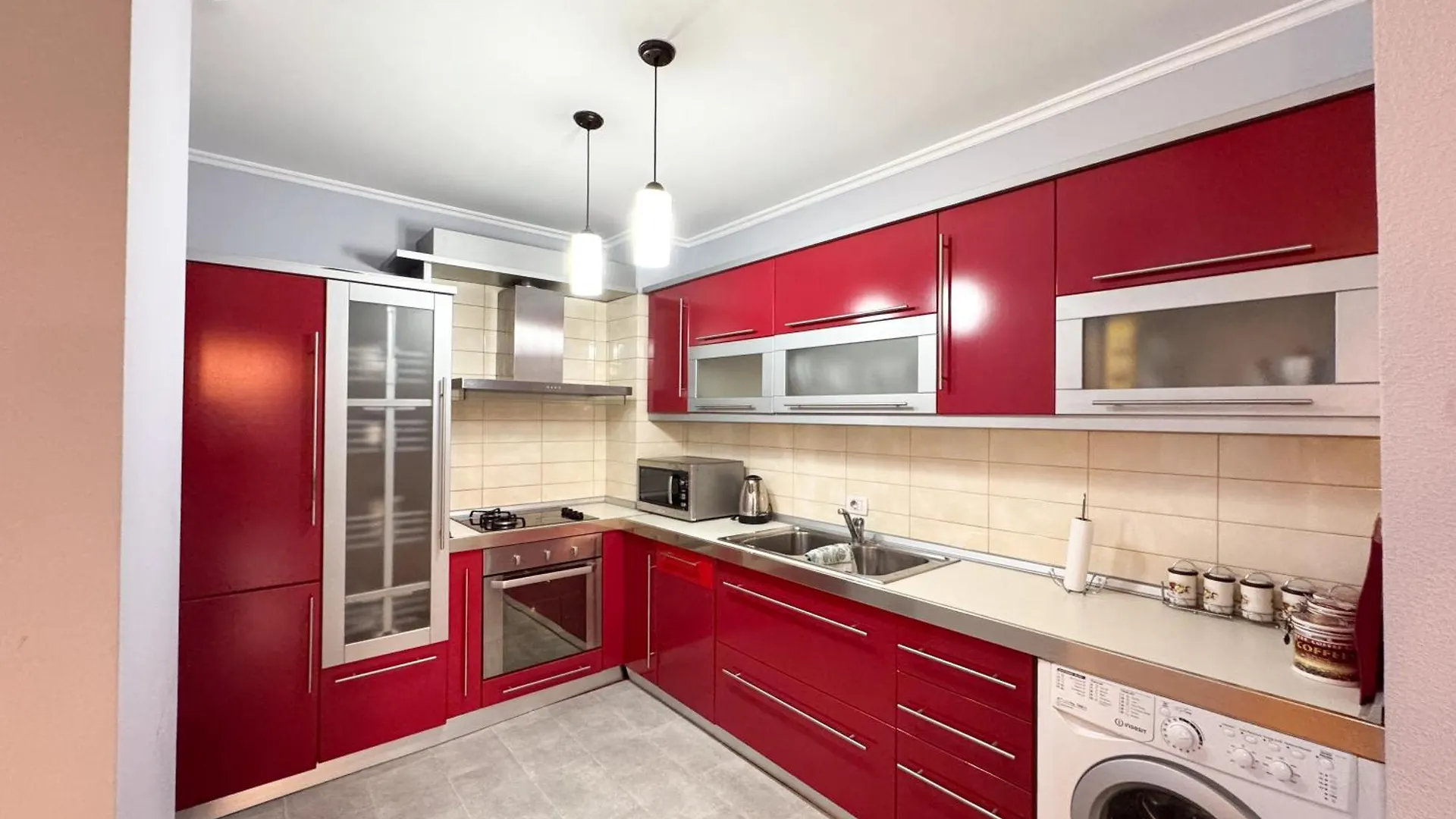 Cozy Apartment Near The Pyramid, Tirana Center Albania